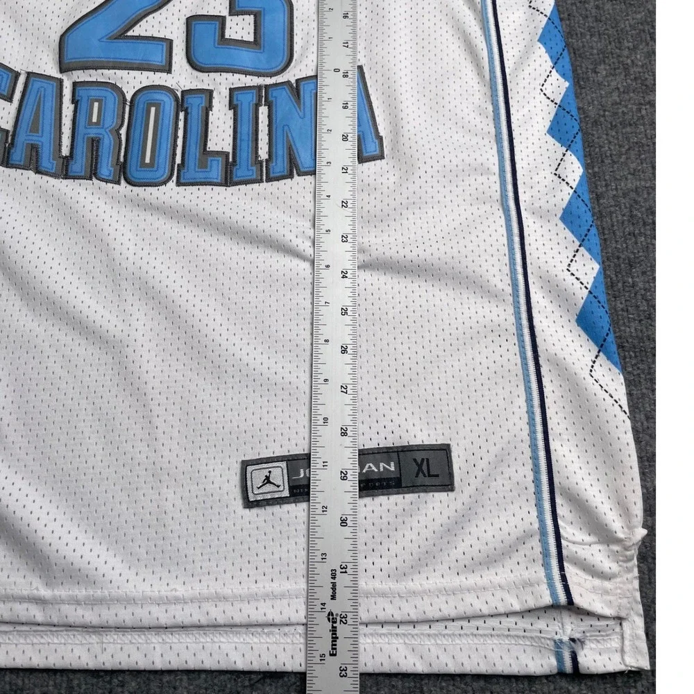 Jordan Basketball Jersey Mens XL White North Carolina 23 Michael Jordan Argyle